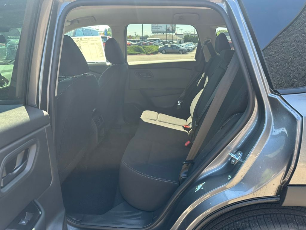 2025 Nissan Rogue S