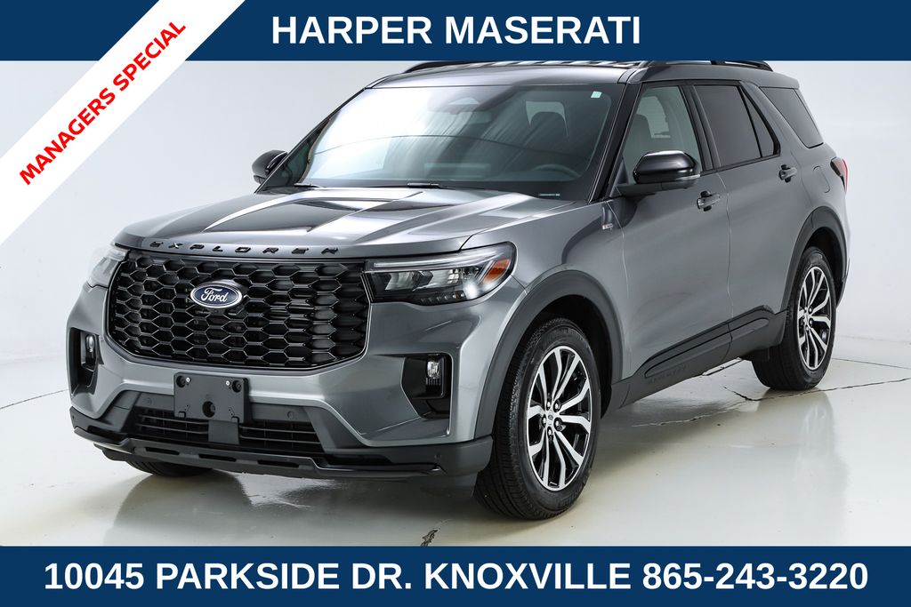 Carbonized Gray Metallic 2026 Ford Explorer SUV / Crossover Rear-Wheel Drive Automatic