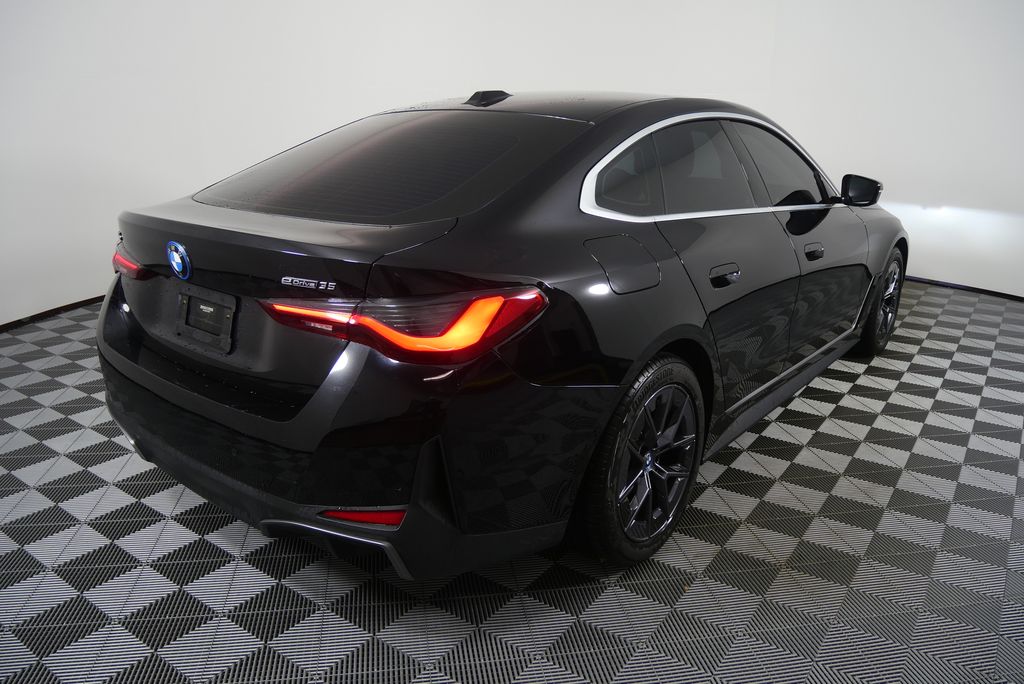 Thumbnail: 2023 BMW i4 - 4