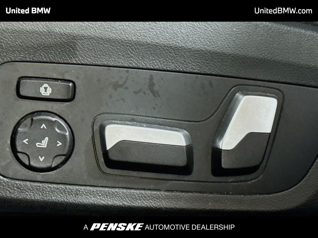 Thumbnail: 2021 BMW 3 Series - 4