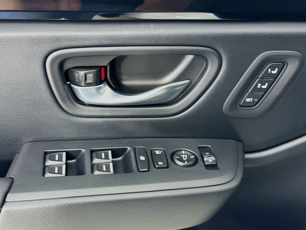 Used Car 2025 Honda Pilot  Touring For Sale Under $50,000 In Austin, Texas