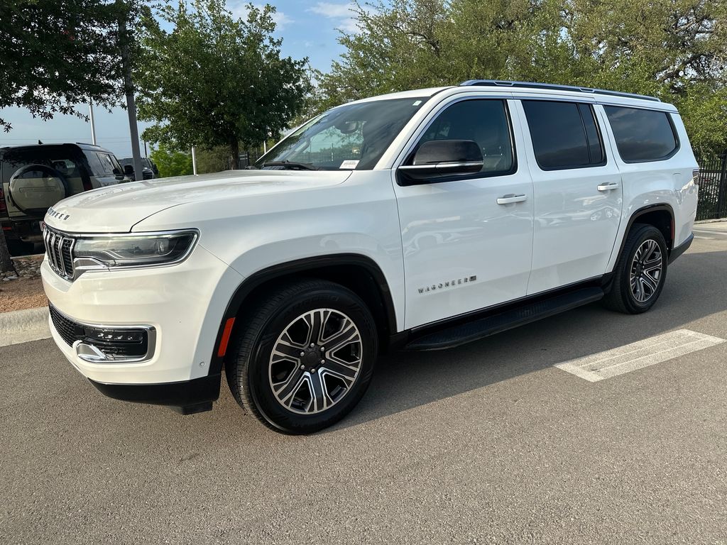 Bright White Clearcoat 2023 Jeep Wagoneer L Series II RWD SUV / Crossover 4X2 8-Speed Automatic