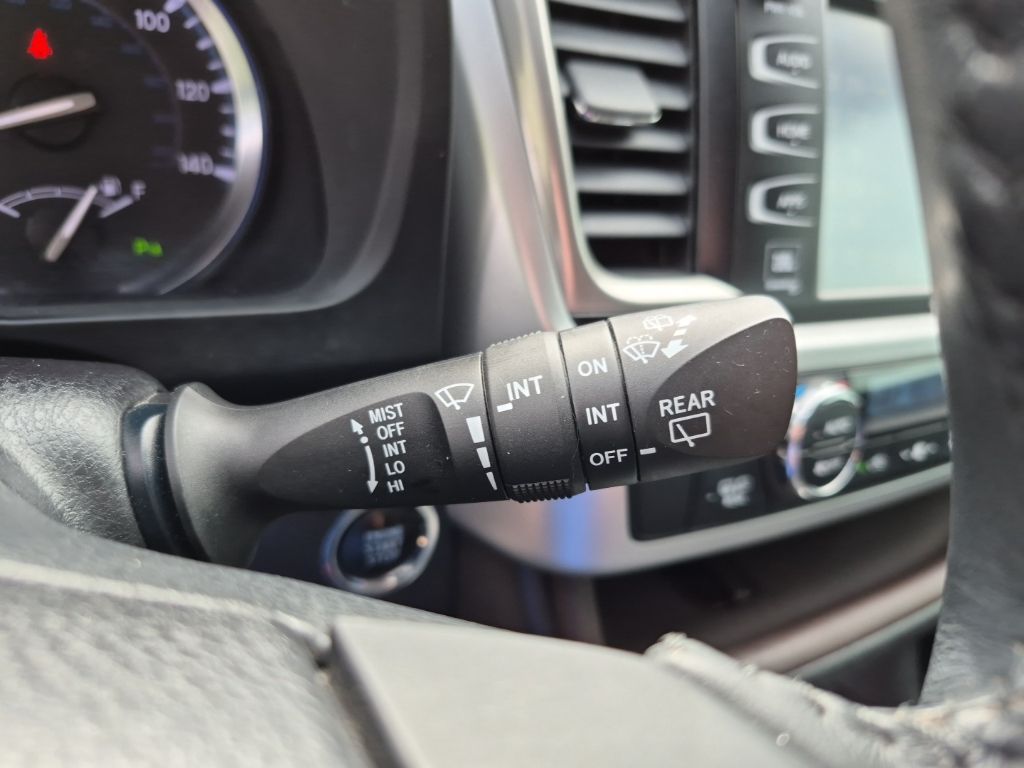 Used Car 2014 Toyota Highlander  Limited For Sale Under $20,000 In Austin, Texas