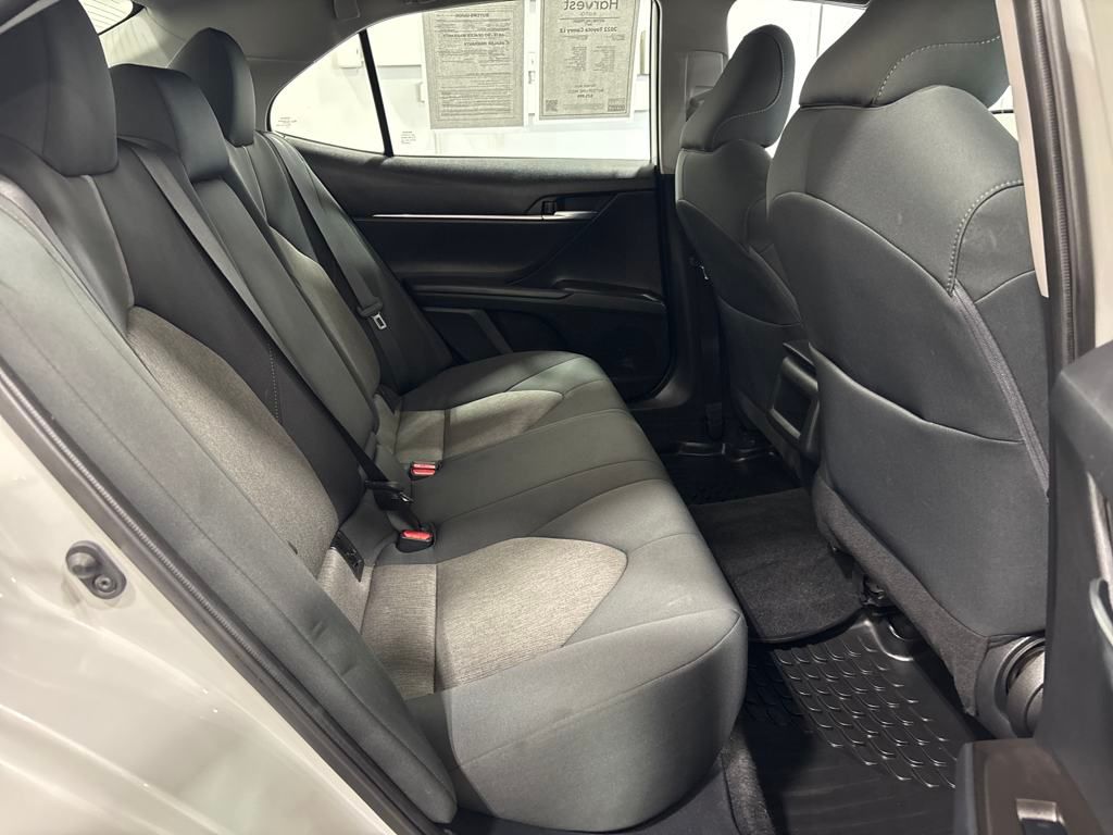 2022 Toyota Camry LE photo