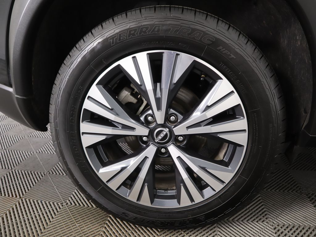 Thumbnail: 2023 Nissan Rogue - 32