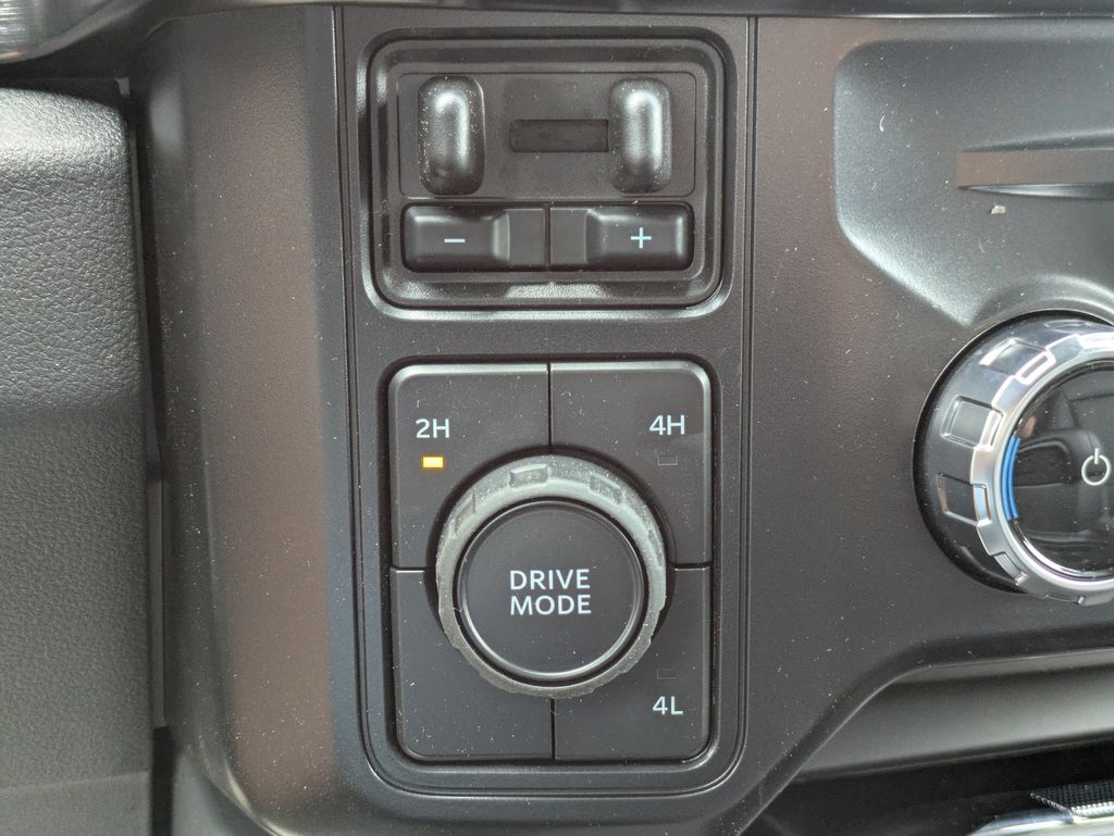 2026 Ford F-350 Super Duty LARIAT