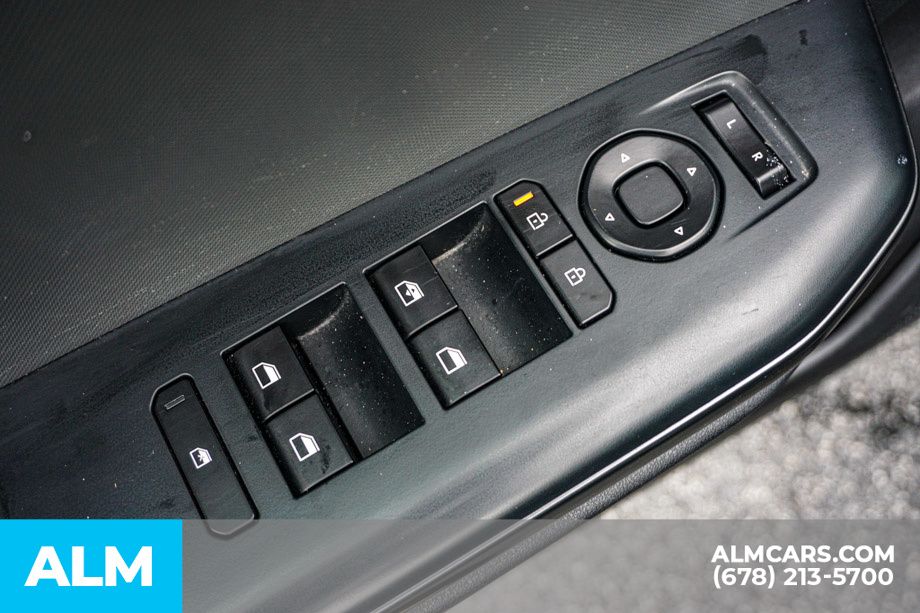 Used 2025 Black Kia LXS image 47