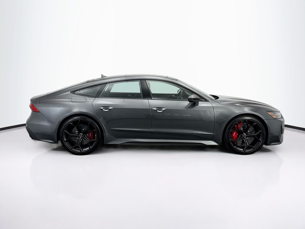 Thumbnail: 2026 Audi RS 7 - 4