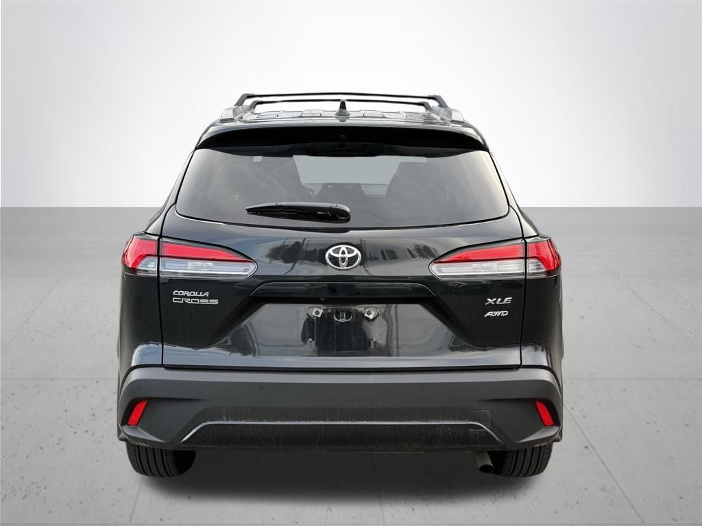 2024 Toyota Corolla Cross XLE