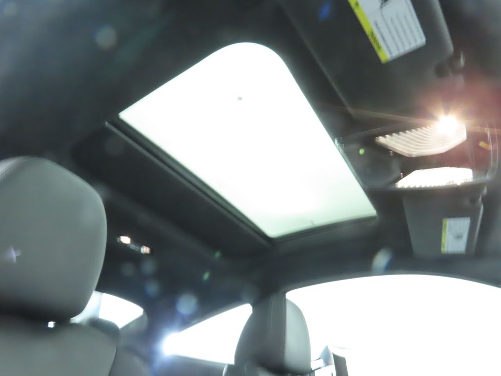 Thumbnail: 2025 BMW 4 Series - 19