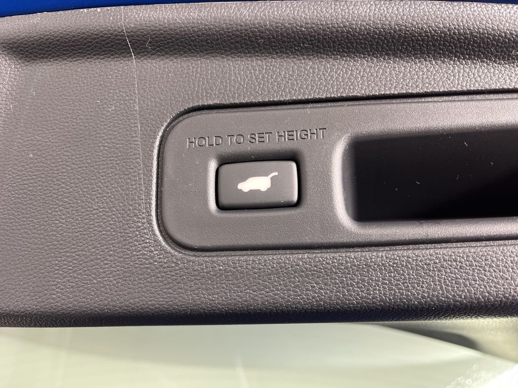 Thumbnail: 2026 Acura MDX - 24