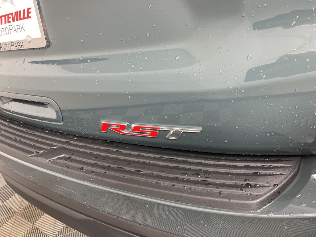 Thumbnail: 2026 Chevrolet Suburban - 18