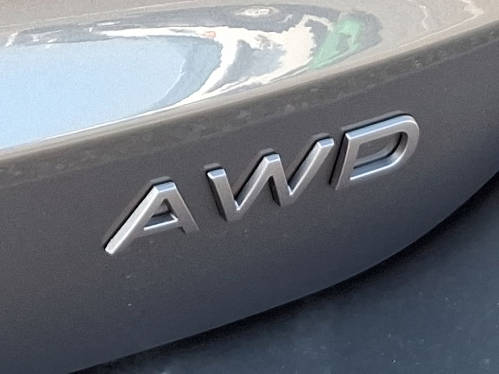 Thumbnail: 2025 Nissan Kicks - 12