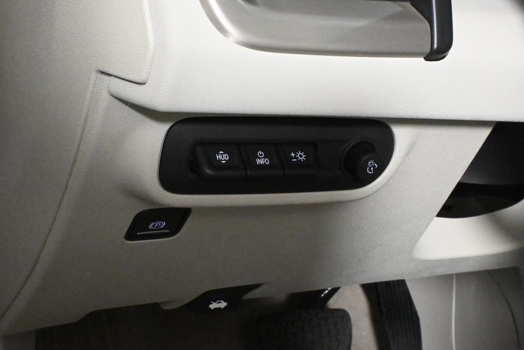 Thumbnail: 2023 GMC Terrain - 29