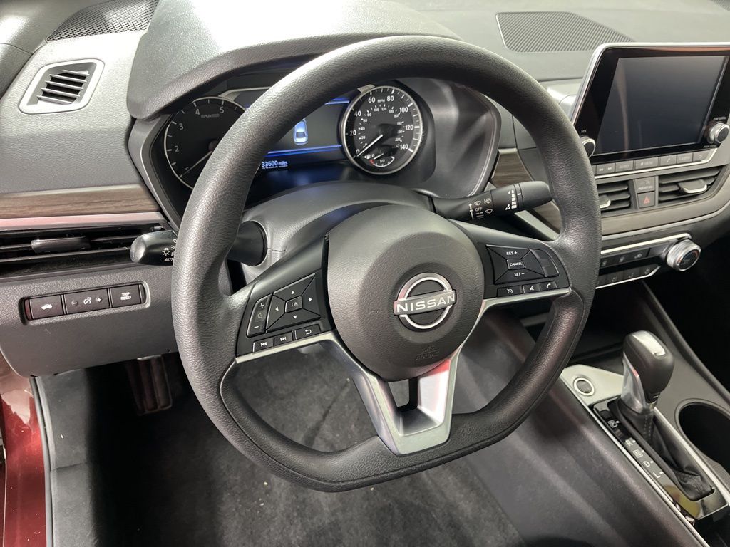 Thumbnail: 2025 Nissan Altima - 25