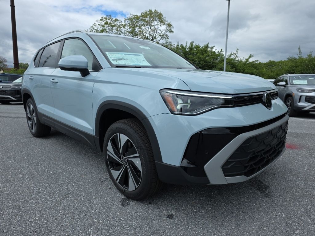 2026 Volkswagen Taos 1.5T SE Gray at Sutliff Volkswagen