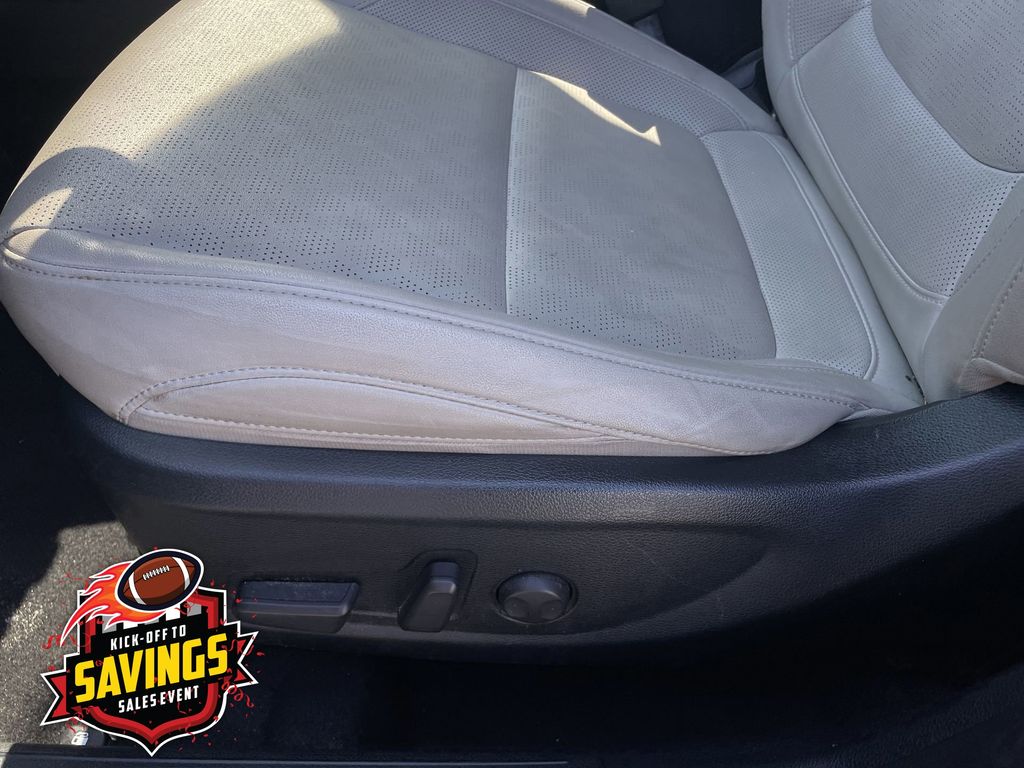 Used 2023 Kia Seltos SUV