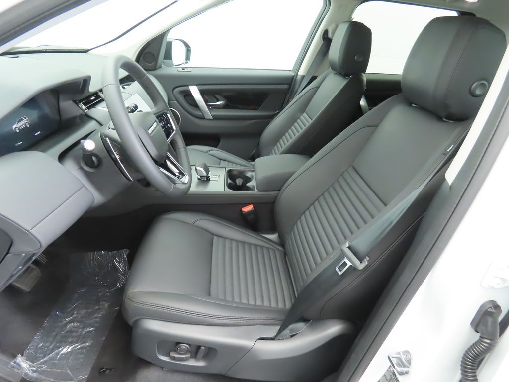 Thumbnail: 2025 Land Rover Discovery Sport - 19