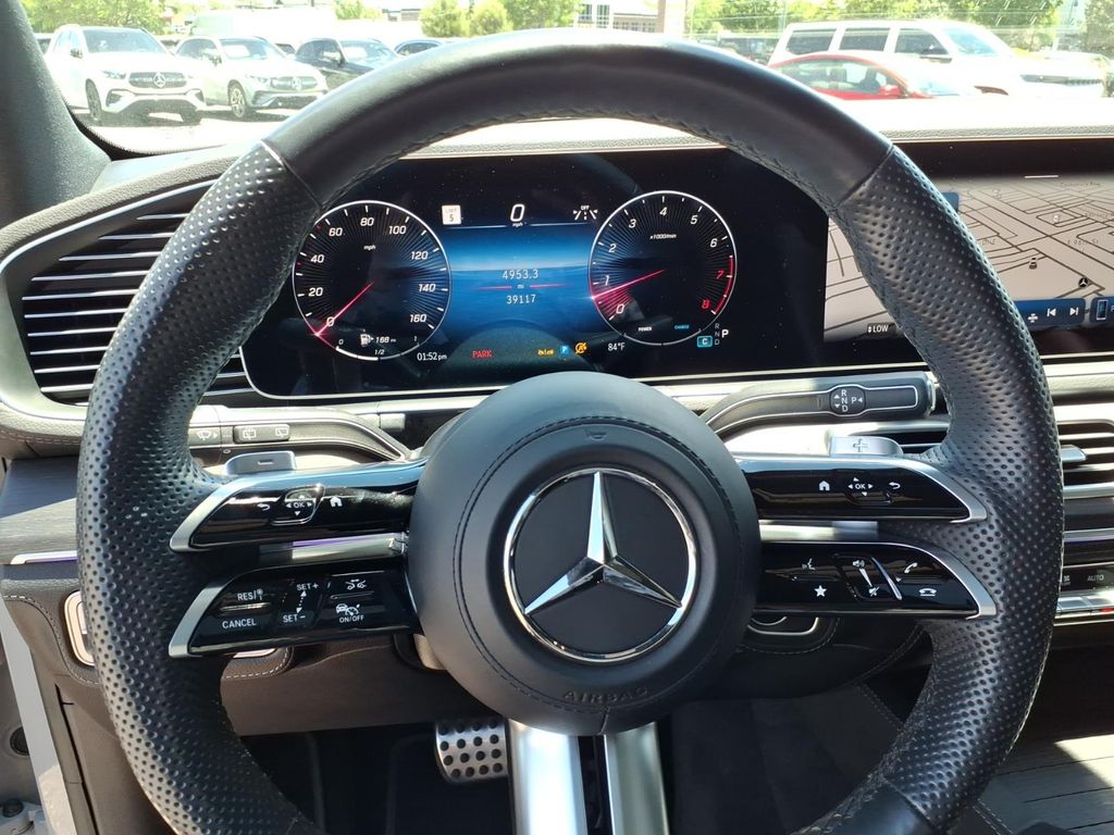Certified Used 2024 MANUFAKTUR Alpine Gray Mercedes-Benz GLS 580 image 19