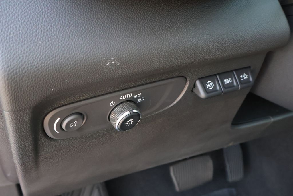 Thumbnail: 2023 Buick Envision - 15