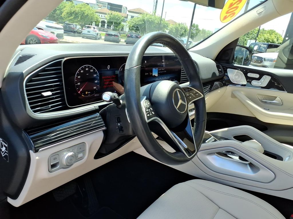 Certified Used 2024 Obsidian Black Metallic Mercedes-Benz GLE 450e image 17