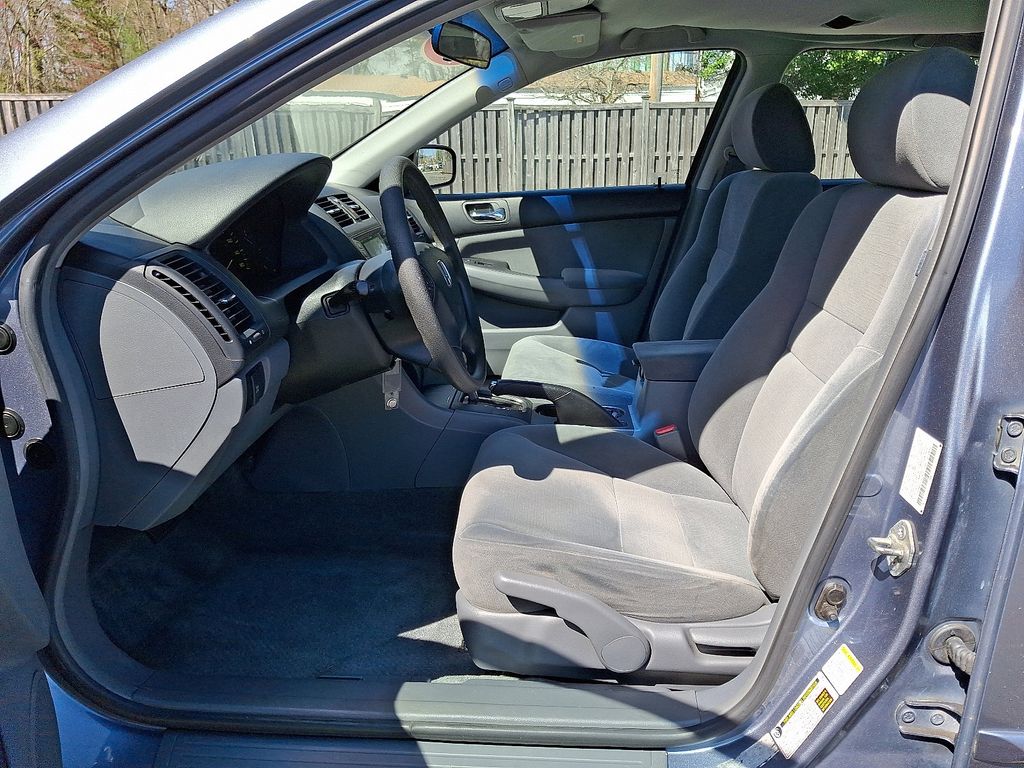 2007 Honda Accord SE 13