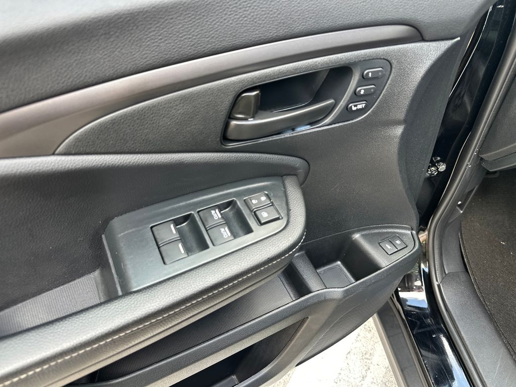 Used Car 2023 Honda Passport  Ex-l For Sale Under $35,000 In Austin, Texas