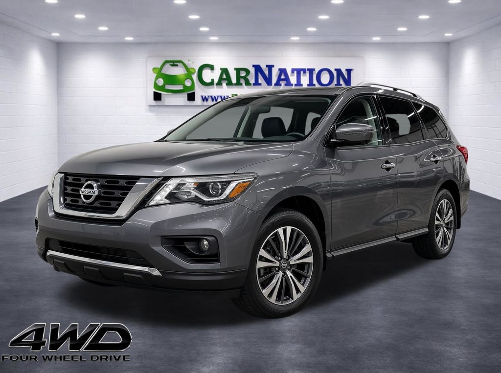 Gray (Gun Metallic) 2017 Nissan Pathfinder SUV / Crossover Four-Wheel Drive Continuously Variable Transmission