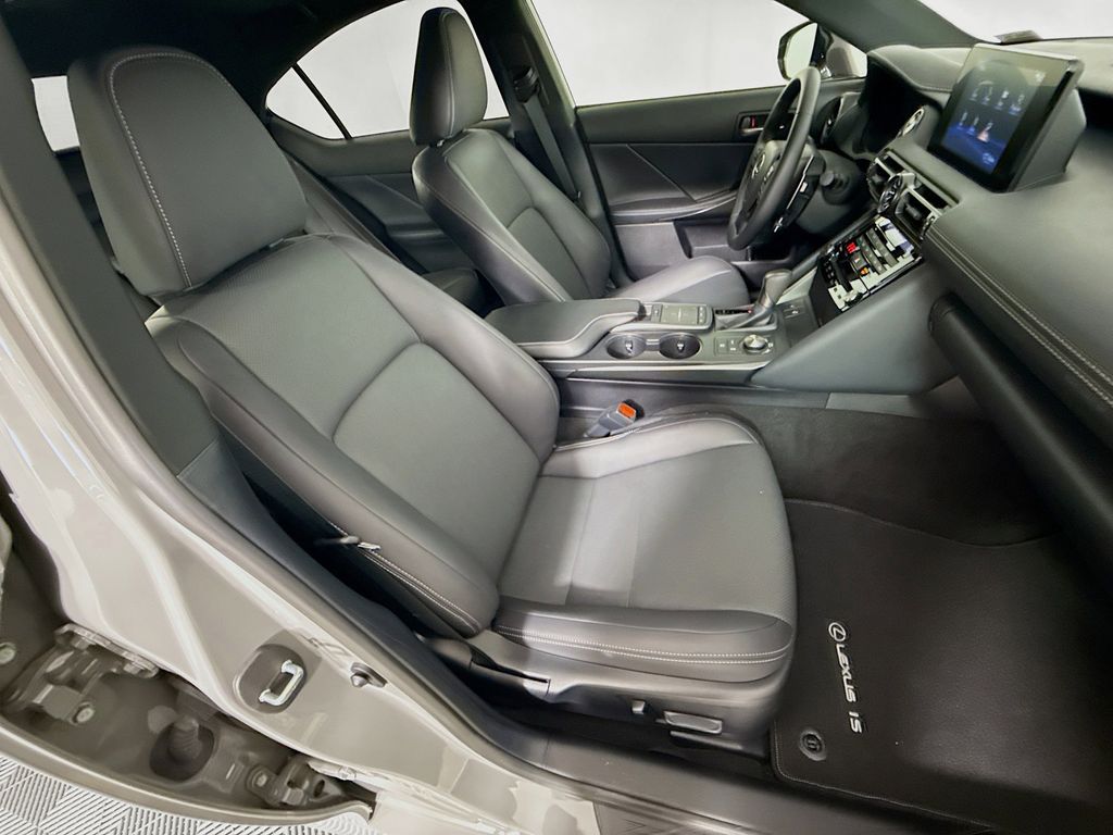 Thumbnail: 2025 Lexus IS - 28