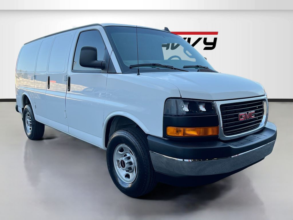 2024 GMC Savana 2500's photo