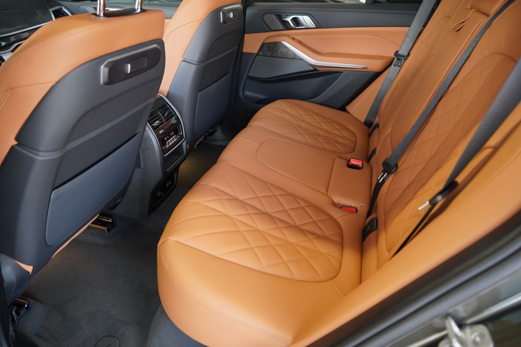 Thumbnail: 2026 BMW X5 - 19