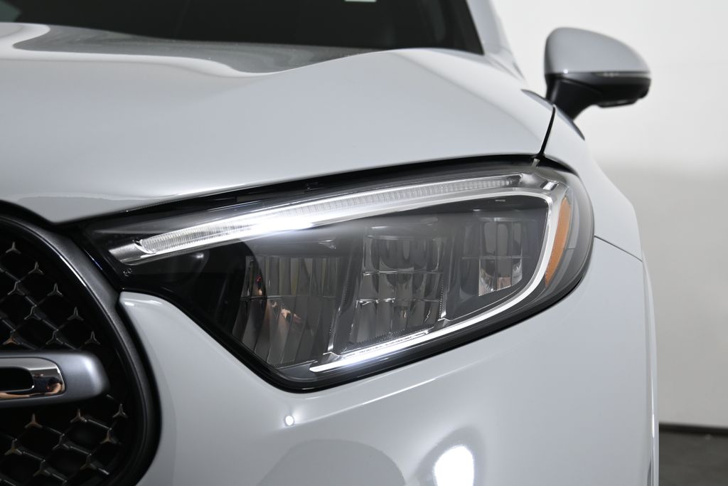 Thumbnail: 2026 Mercedes-Benz GLC - 10