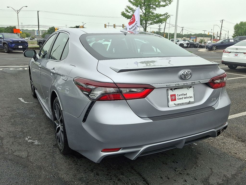2024 Toyota Camry SE 4