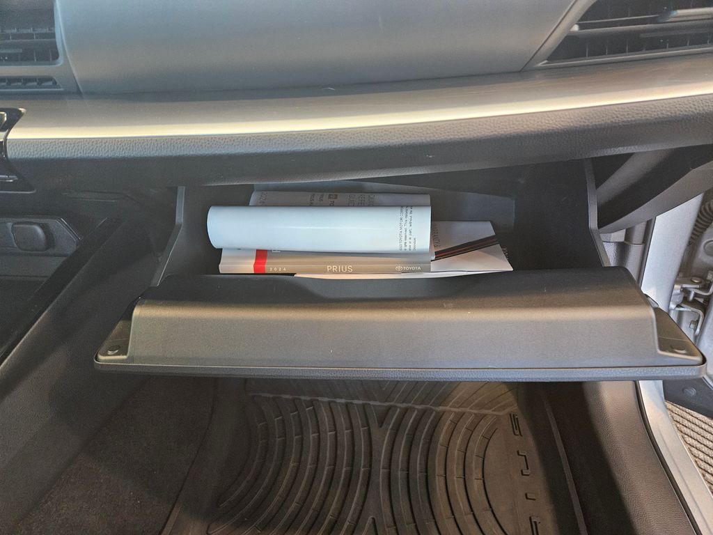 2024 Toyota Prius LE