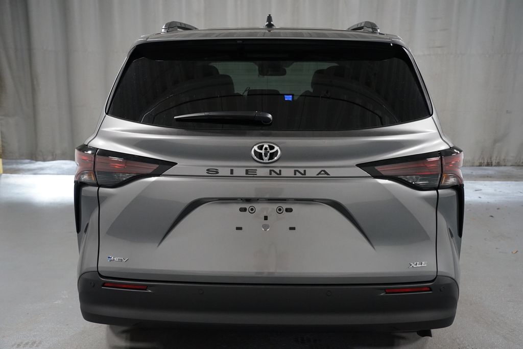 Thumbnail: 2026 Toyota Sienna - 7