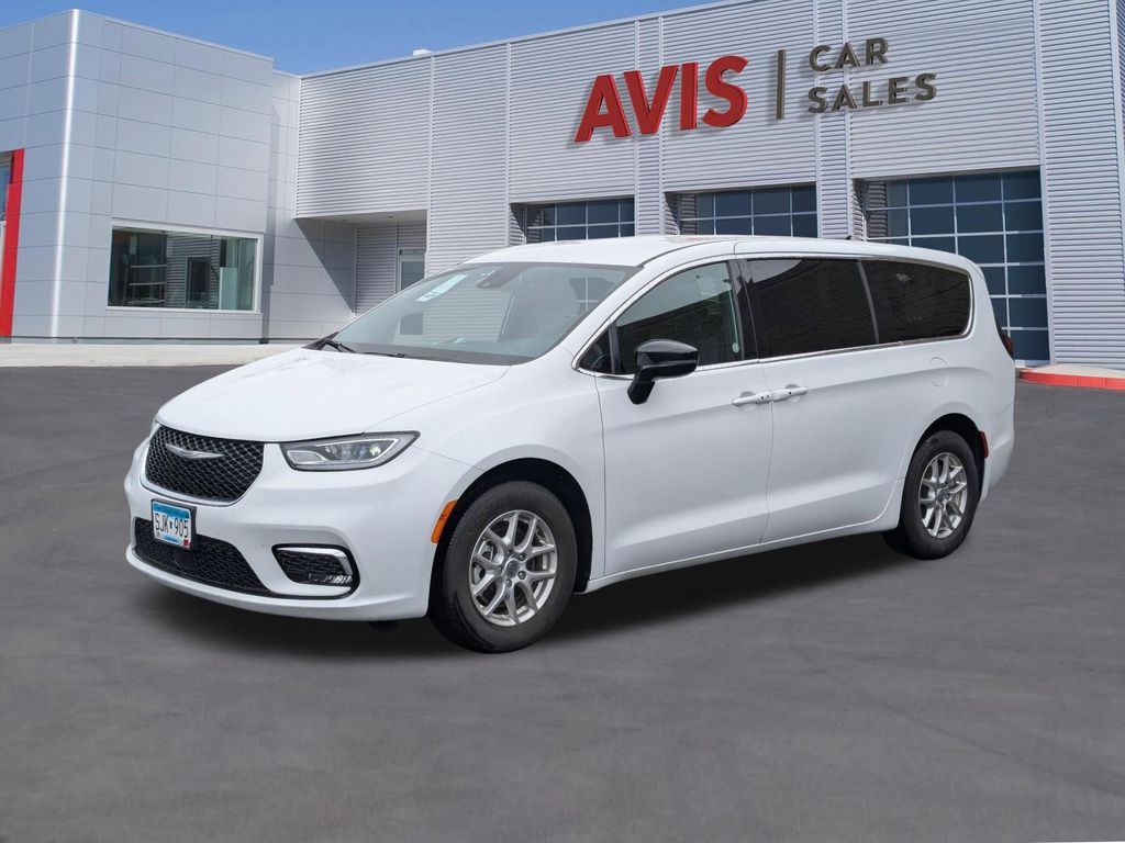 Bright White Clearcoat 2025 Chrysler Pacifica Select FWD Minivan Front-Wheel Drive 9-Speed Automatic