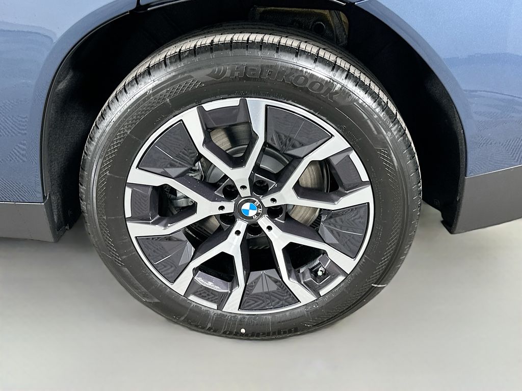 Thumbnail: 2026 BMW X3 - 23