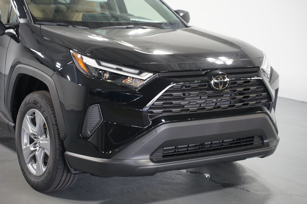 Thumbnail: 2025 Toyota RAV4 - 4