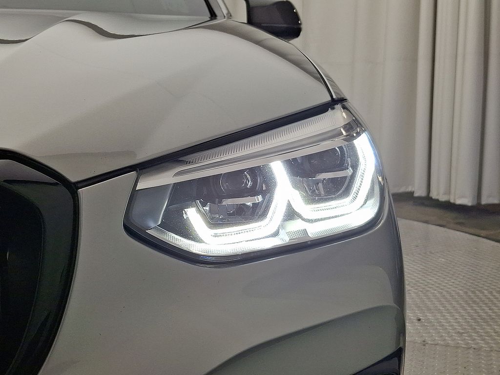 Thumbnail: 2021 BMW X3 - 9