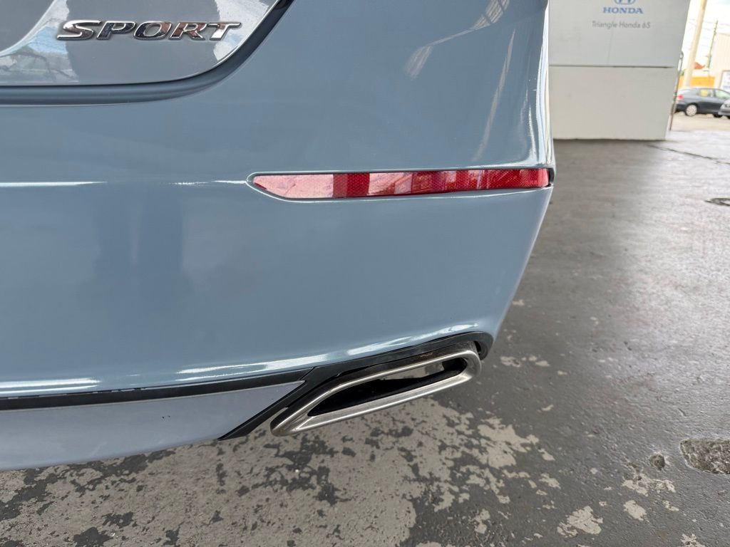 Thumbnail: 2022 Honda Accord - 31