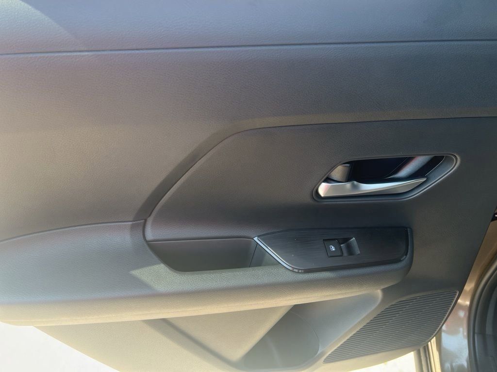 2025 Canyon Bronze Metallic Nissan Kicks SV FWD SUV