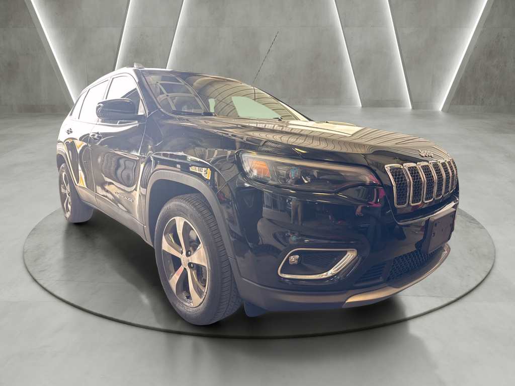 Diamond Black Crystal Pearlcoat 2019 Jeep Cherokee SUV / Crossover Four-Wheel Drive 9-Speed Automatic