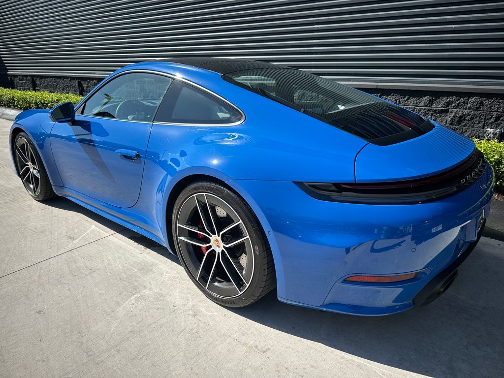 Thumbnail: 2026 Porsche 911 - 3