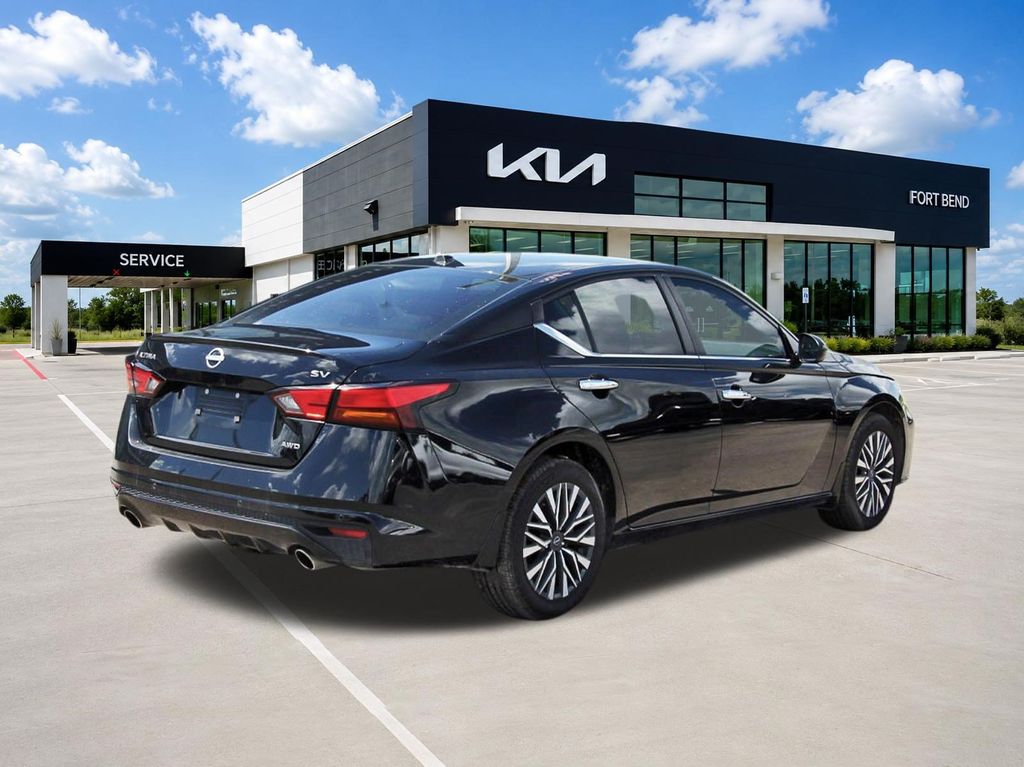 2024 Nissan Altima 2.5 SV - 4