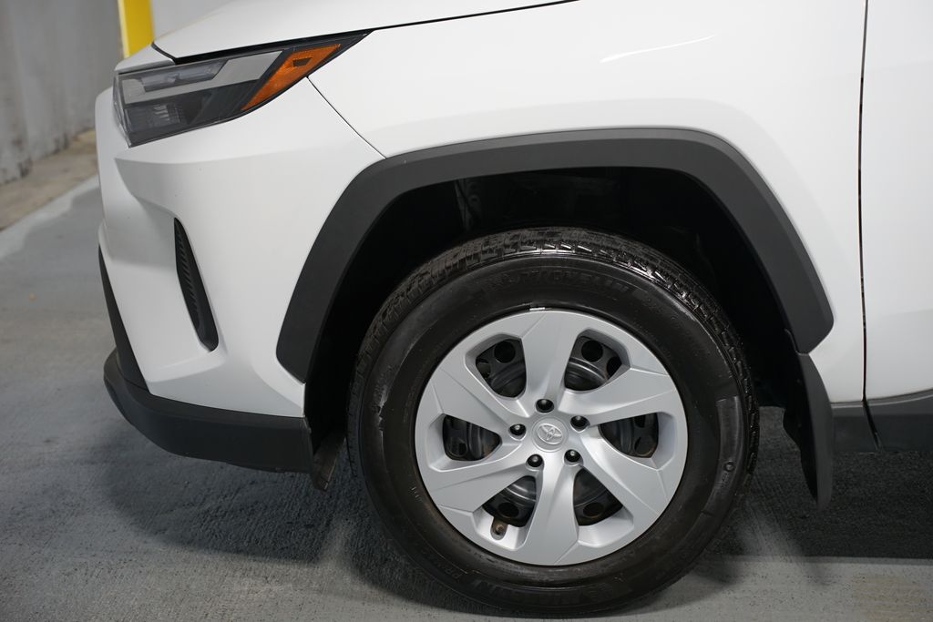 Thumbnail: 2024 Toyota RAV4 - 5