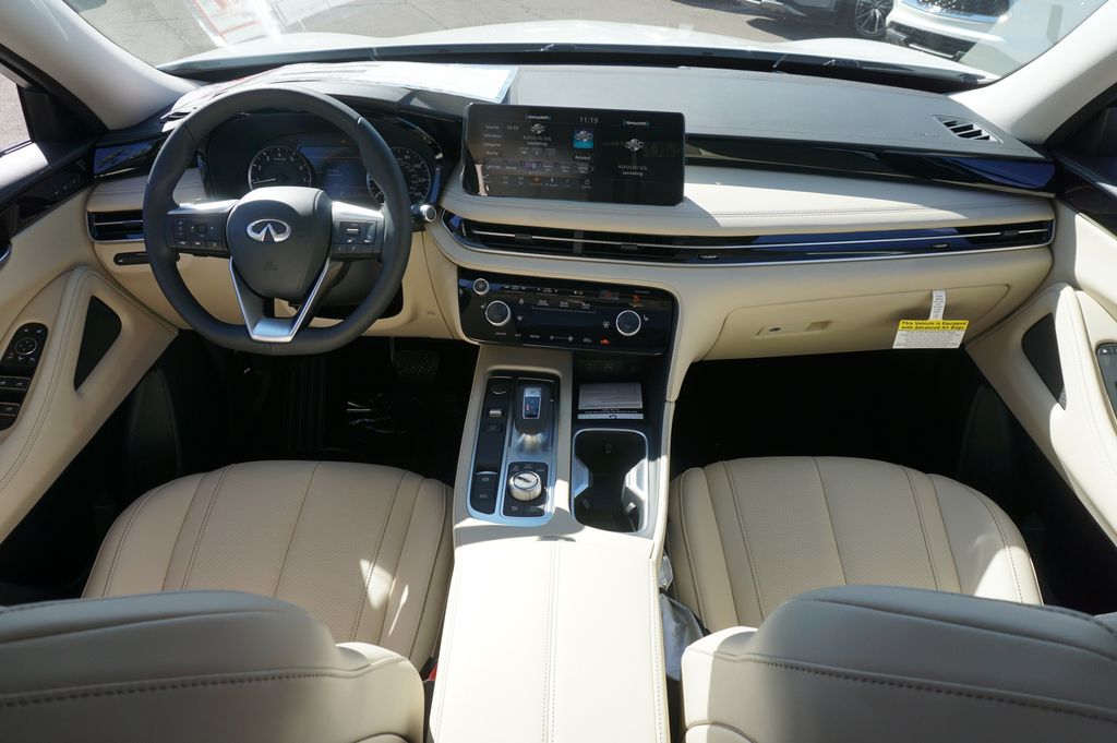 2025 INFINITI QX60 PURE 11