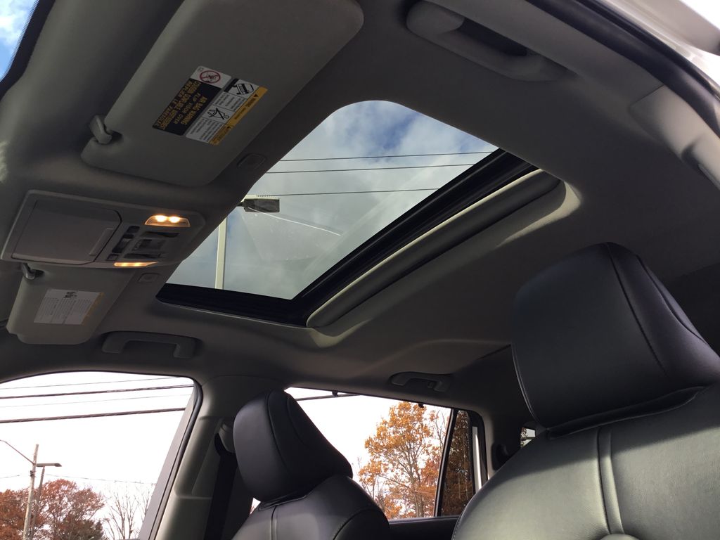 Thumbnail: 2024 Toyota Highlander - 19