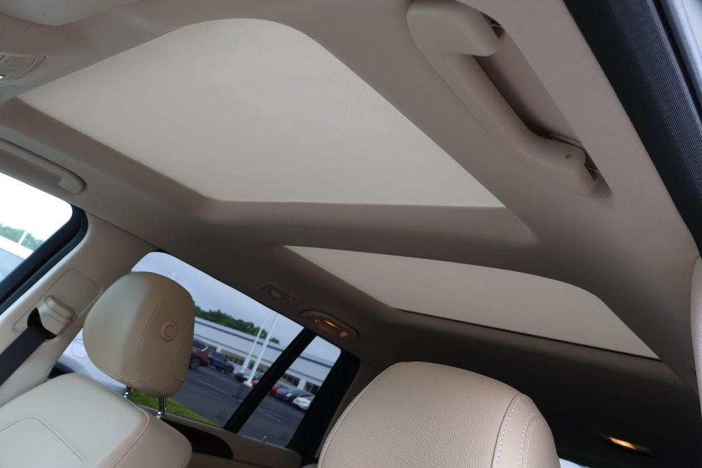 Thumbnail: 2019 Mercedes-Benz GLS - 15
