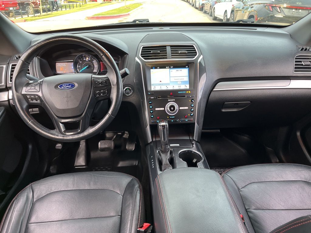 2017 Ford Explorer Sport 11