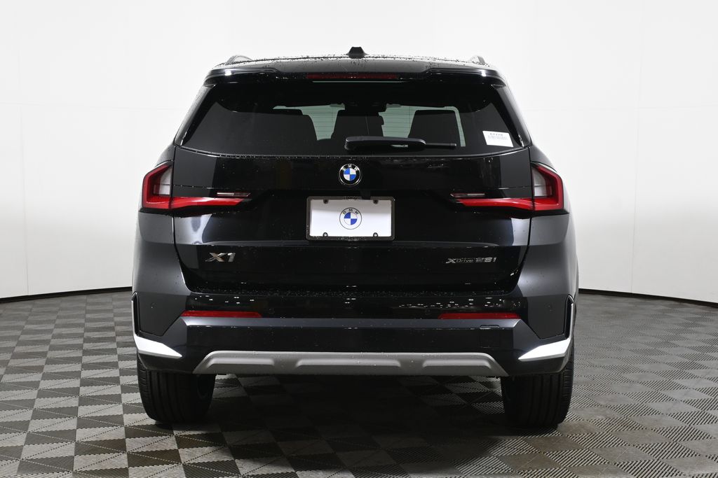 Thumbnail: 2027 BMW X1 - 6